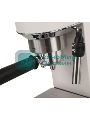 Кофеварка эспрессо DeLonghi EC685.W белый, исп. кофе - молотый/чалды, 1.1 л, 1350 Вт, 15 бар