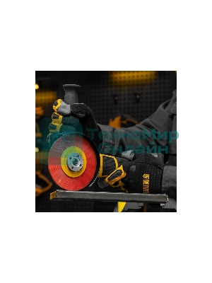 Щетка для УШМ Denzel 125 мм, плоская, нейлоновая щетина, посадка 22,2 мм