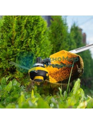 Триммер бензиновый Denzel DGT-520S, 52см3, 3 л.с., разъемная штанга, состоит из 2 частей