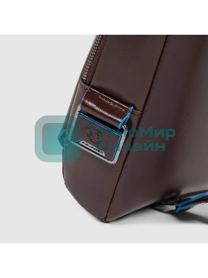 Рюкзак слинг мужской Piquadro Blue Square CA6898B2/MO красное дерево кожа