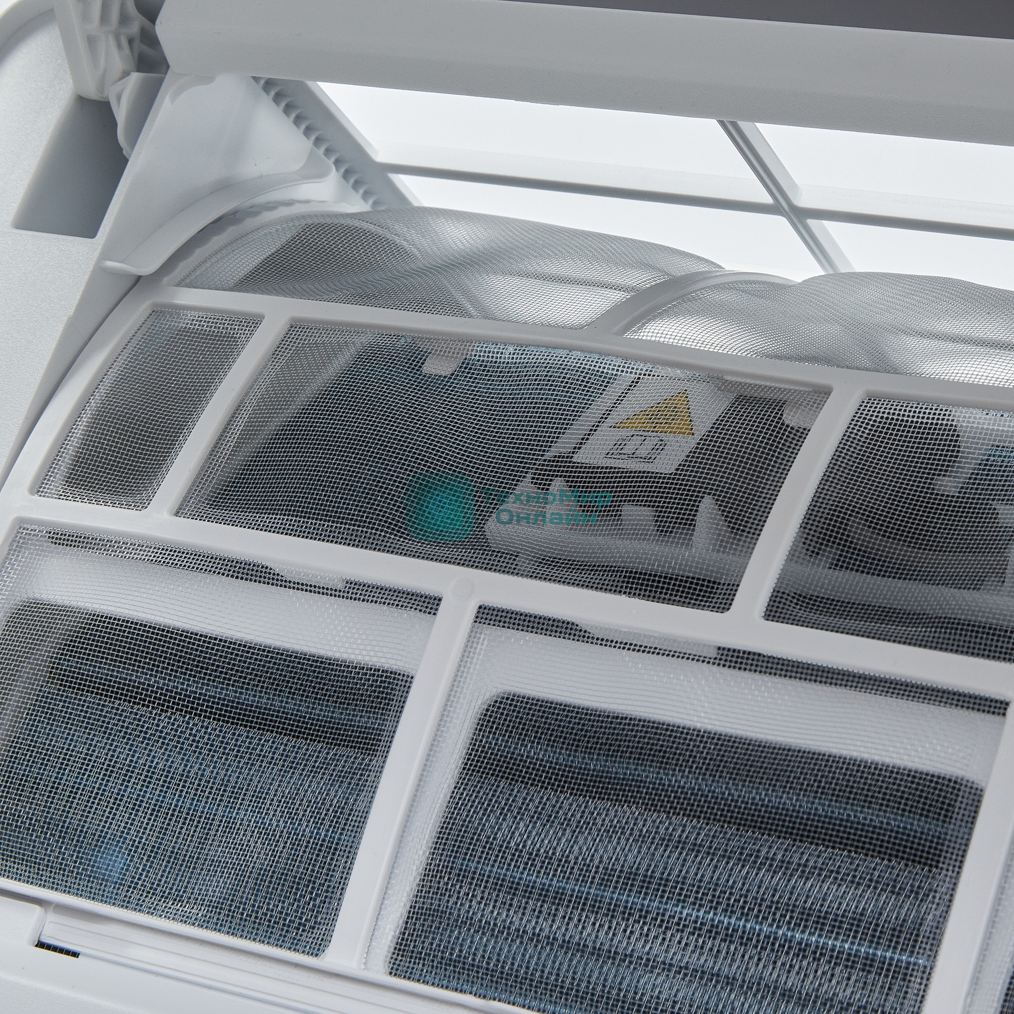 Внутренний блок сплит-системы Ballu Defender BSHI-09HN8 инвертор, 9000 BTU, 27 м², 19 дБ, охлаждение, обогрев, осушение, белый (строго с 10874216)