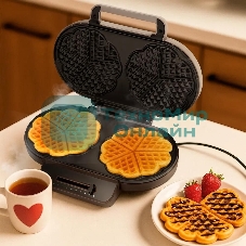 Вафельница Kitfort КТ-3637 1200Вт бежевый/серебристый