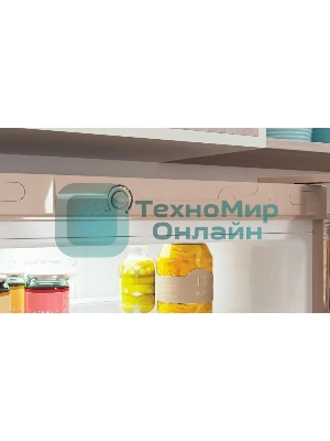 Холодильник Indesit ITR 4200 E бежевый двухкамерный 247/78л морозилка снизу