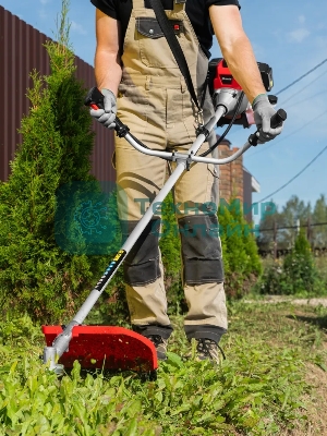 Триммер бензиновый MTX MT-43, 43 см3, неразъемная штанга, состоит из 2 частей