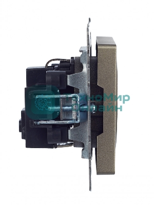 Розетка 1-местная IEK BRITE РС14-1-0-БрШ с заземлением, с защитными шторками, 16А, шампань