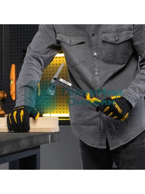 Молоток строительный Denzel 450 г, цельнокованый, боек с магнитом, двухкомп. обрезин. рук-ка