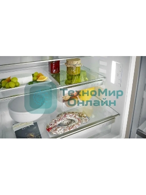 Встраиваемый холодильник Liebherr Pure, высота 82-88 см, door-on-door, без морозильного отделения, сенсорная электроника внутри камеры.