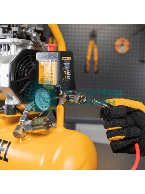 Компрессор Denzel DLS650/10 безмаслянный малошумный 650 Вт, 120 л/мин,ресивер 10 л