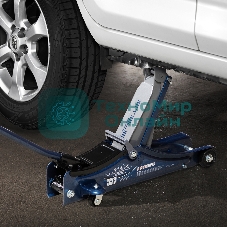 Домкрат Stels 51129 гидравлический подкатной 2 тонны low profile 80-380 мм