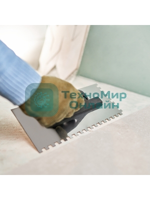 Гладилка нержавеющая Rexant 130х270 мм, зуб 8х8 мм, пластиковая ручка