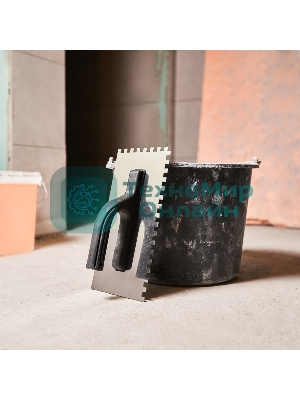 Гладилка нержавеющая Rexant 130х270 мм, зуб 8х8 мм, пластиковая ручка