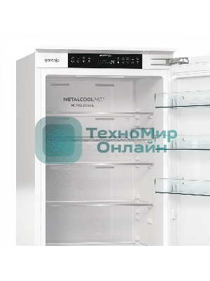 Встраиваемый холодильник Gorenje NRKI519E82WF, 193 см, электронное управление, цифровой дисплей, Wi-Fi, NoFrost Dual, Multiflow 360, контейнер CrispZone с контролем влажности, функция ConvertActive, AdaptTech, MultiAdjust, жесткое крепление, инверторный компрессор, уровень шума 35 дБ