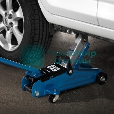 Домкрат гидравлический подкатной Stels 2 т, h подъема 140–340 мм