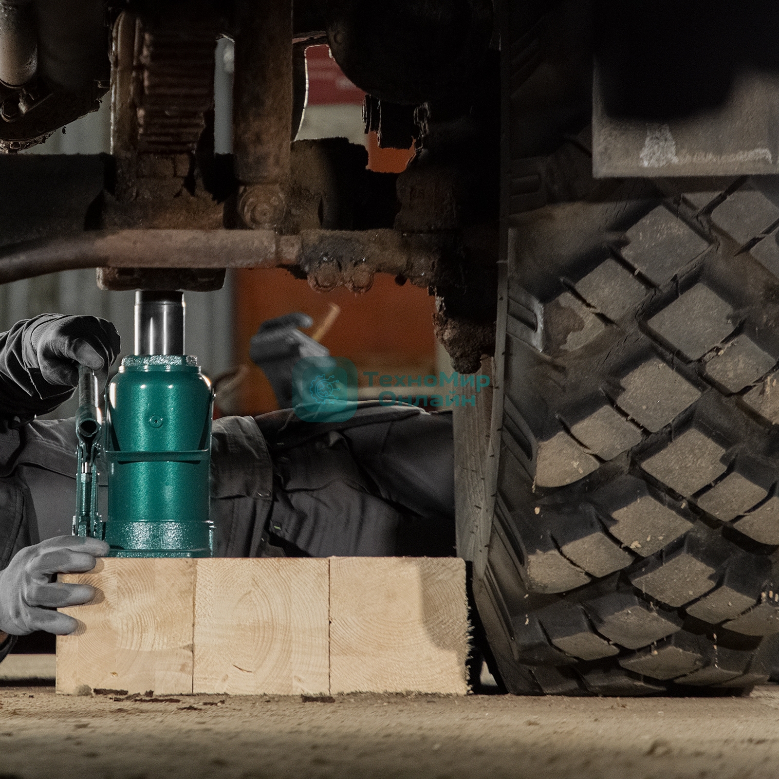 Домкрат гидравлический Сибртех бутылочный, 30т, 245-385 мм