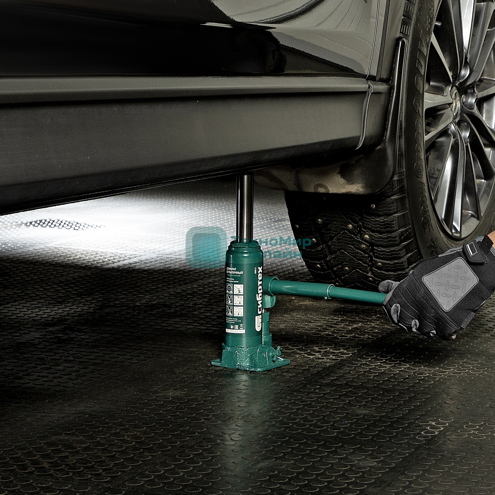 Домкрат гидравлический Сибртех бутылочный, 3т, 180-320 мм, в пластиковом кейсе