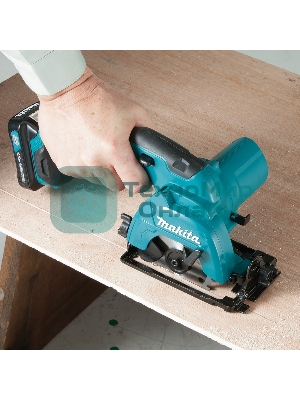 Пила циркулярная Makita HS301DWAE10.8В 2х2А·ч Li-ion 1500об\м диск-ф85мм рез-25.5мм 1.6кг чем