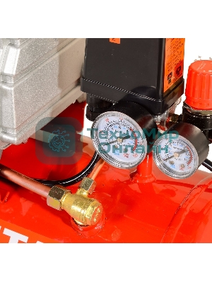 Компрессор поршневой Ресанта КП-24/260М масляный 260л/мин 24л 2000Вт красный/черный