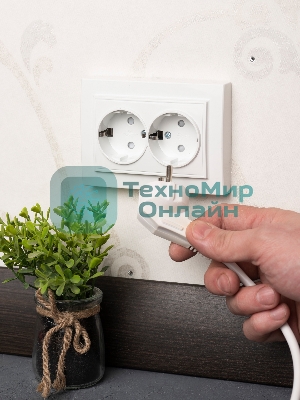 Розетка 2-ая, с/з,со шторками, 16А, СП Basic Минск белый