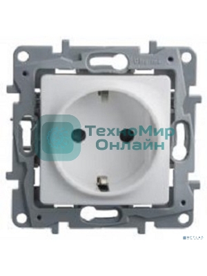 Розетка ETIKA 2К+З на винтах, белый ETIKA Розетка 2К+З на винтах, белый
