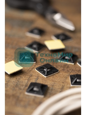 Площадка EKF plc-20x20-b самоклеящаяся (20х20 мм.) черная (100 шт.) EKF