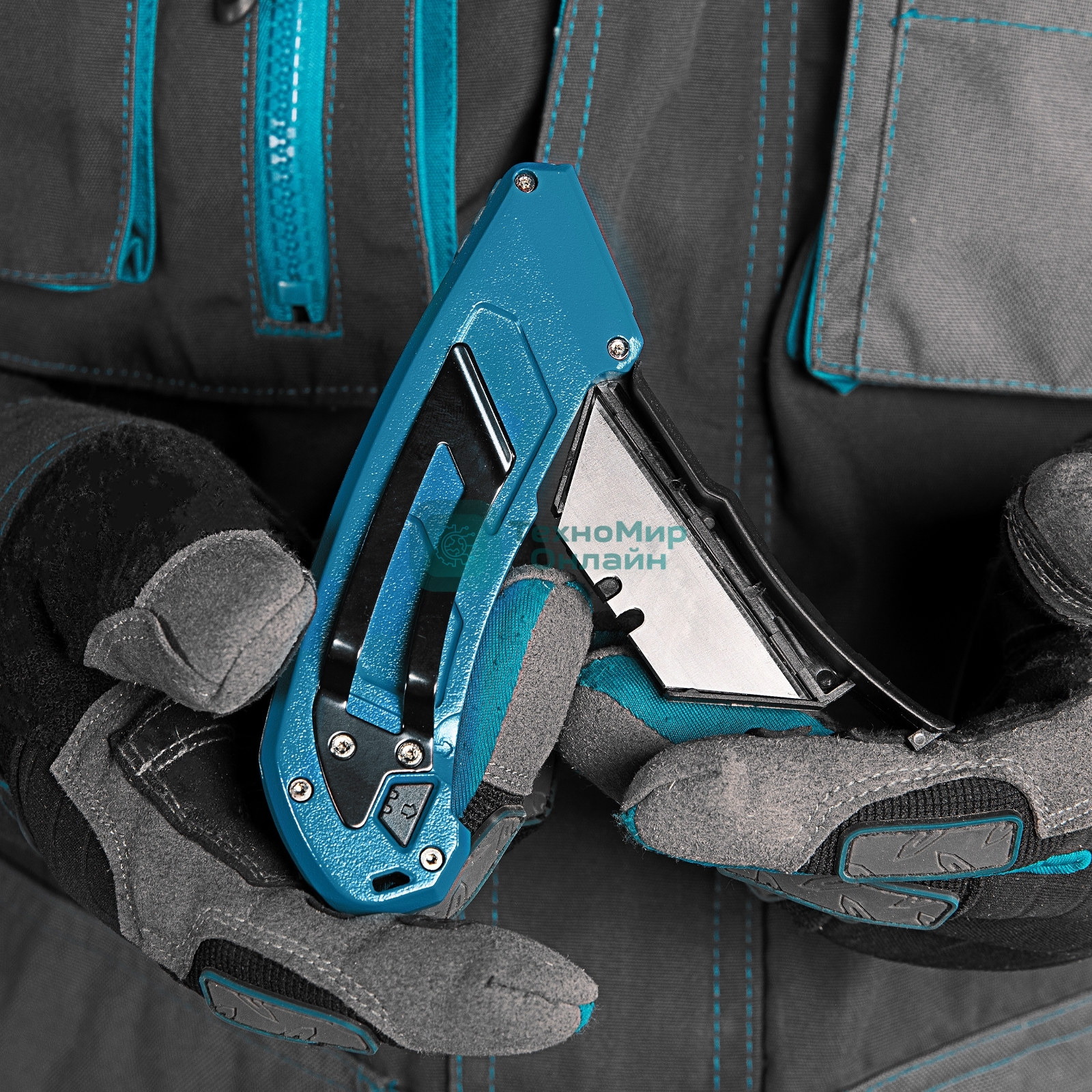 Нож Gross 130 мм, алюм. корпус, выдв. трапец. лезвие 18 мм (SK-5), клипса для ремня, 4 лезвия