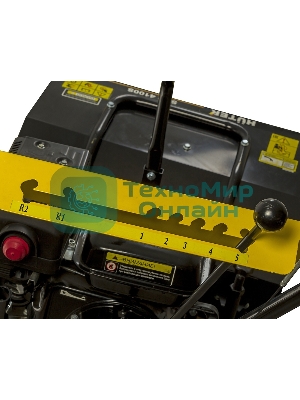 Подметательная машина Huter SGC 4100S бензиновый, 6.5 л.с., самоходный