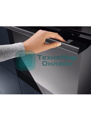 Электрический духовой шкаф Electrolux с конвекцией, приготовление на пару,объем 72 л, утапливаемые переключатели, 10 режимов, автопрограммы, очистка пиролитическая, 3 стекла в дверце, направляющие проволочные + телескопические (1 уровень), термощуп